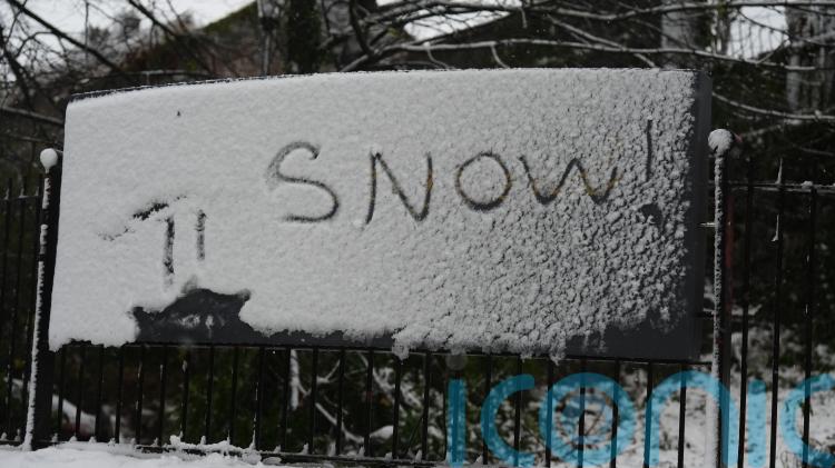 Snow, ice and potential gale-force winds forecast at start of new year