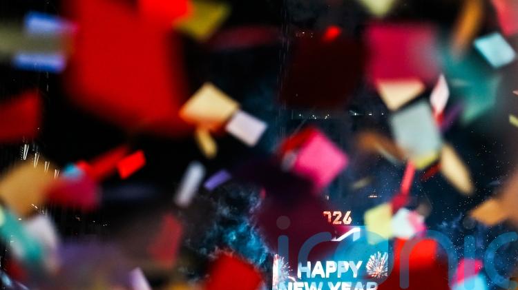 Cities around the world celebrate dawn of 2026 with thunderous fireworks