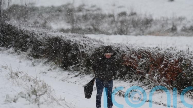 Snow and ice expected to bring travel disruption ahead of amber weather warning