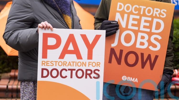 Swinney &lsquo;anxious&rsquo; to reach deal with doctors to stop strike &lsquo;disruption&rsquo; to NHS