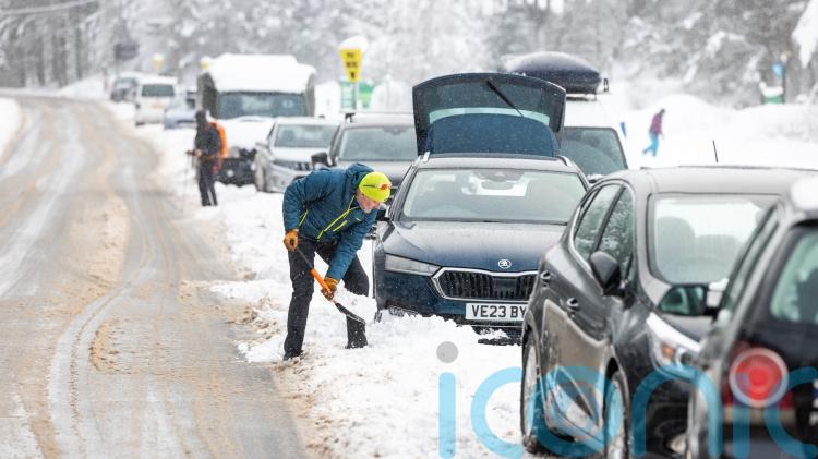 Amber snow and wind warnings issued as UK braces for Storm Goretti