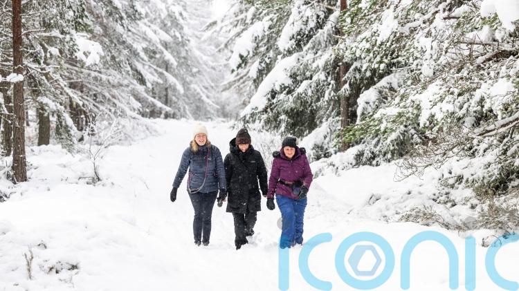 Scotland enters second consecutive weekend of snow and ice warnings