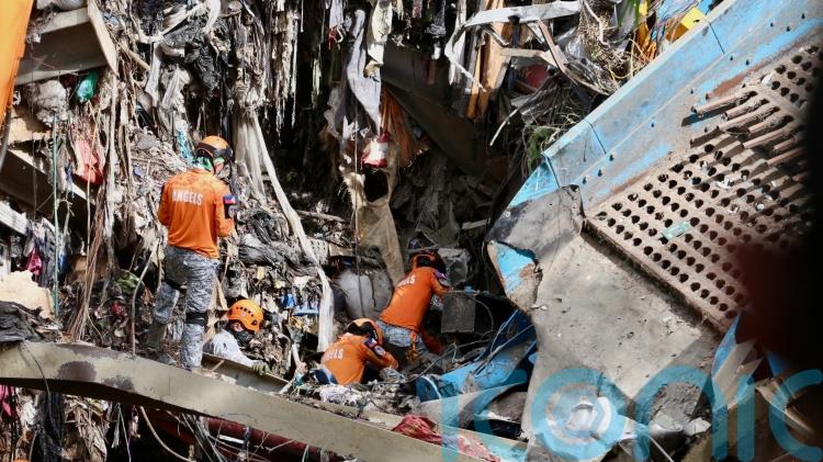 &lsquo;Signs of life&rsquo; found after deadly rubbish dump avalanche in Philippines