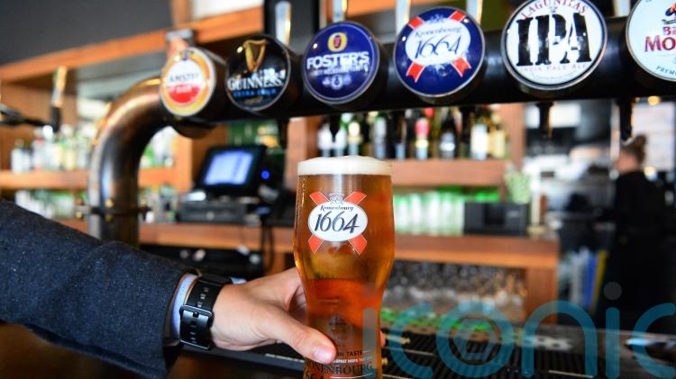 Fact check: Number of pubs fell by 6,800 under Conservative governments