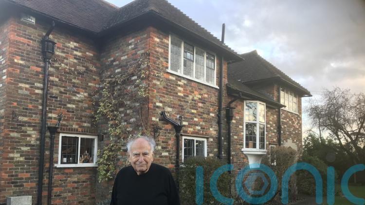 Scientist whose work laid foundations for Covid vaccines dies aged 91