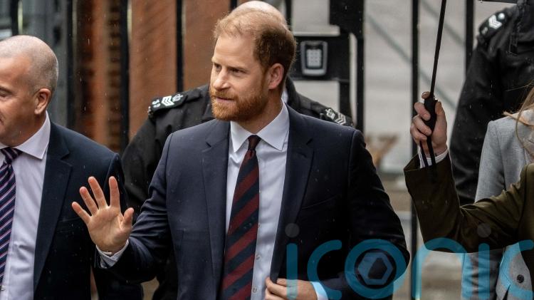 Harry denies having &lsquo;leaky&rsquo; social circles in battle with Daily Mail publisher