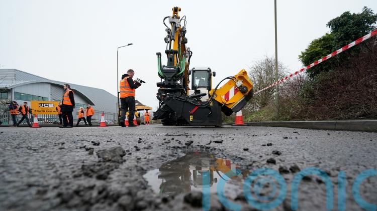 Fact check: Are councils fixing more potholes?