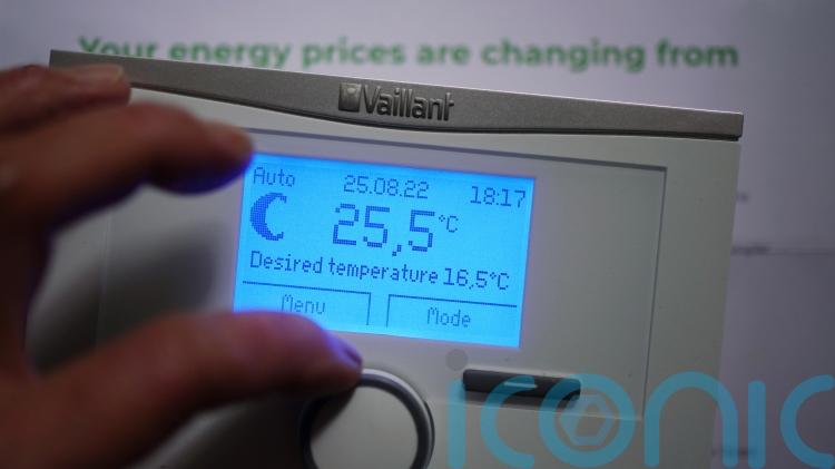 More Scottish homes to get automatic help with energy bills