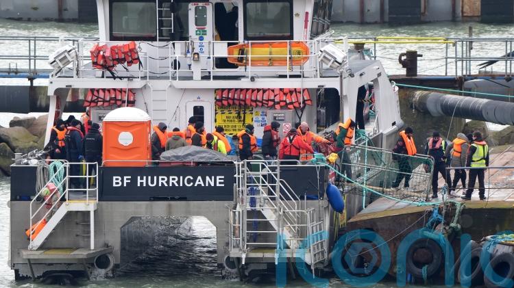 Migrants arrive after crossing Channel for first time in nearly two weeks