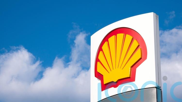 Shell profits slump by more than a fifth amid oil price rout