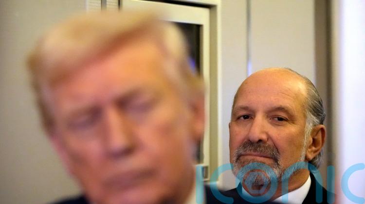 US commerce secretary acknowledges meeting Epstein after his conviction