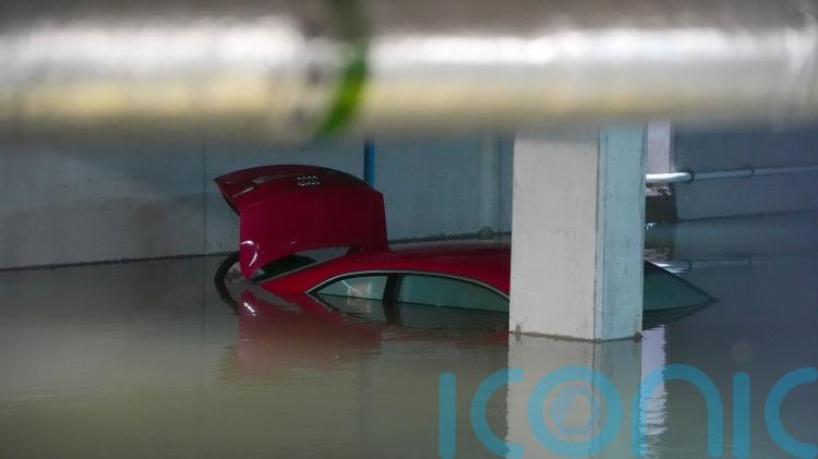 Weather warnings forecast rain and ice as Dublin hit by flooding