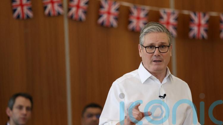 Starmer pledges to act in &lsquo;months not years&rsquo; to protect children on social media