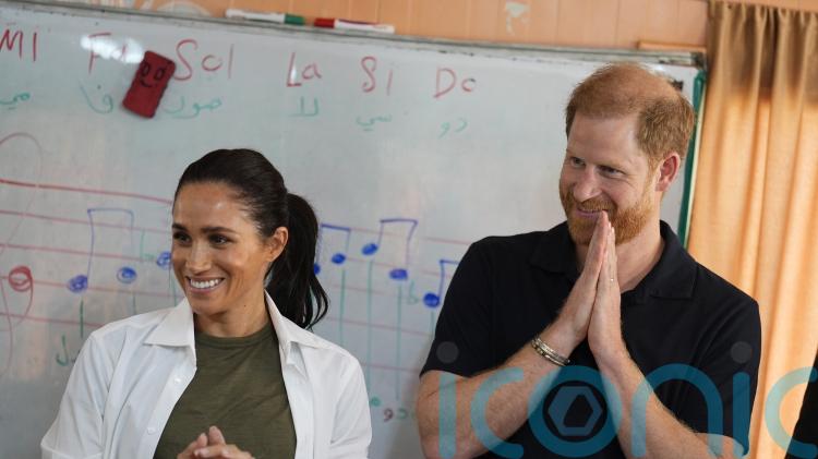Meghan 1 Harry 0 in football shoot-out at refugee camp