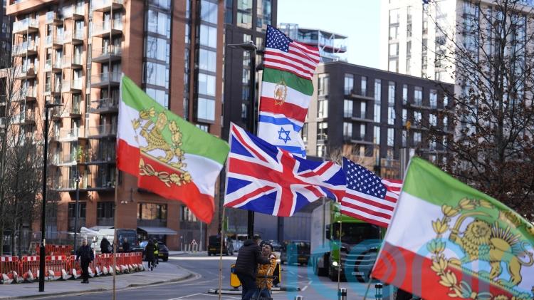 Widening Middle East war enters fourth day after Starmer rebukes Trump