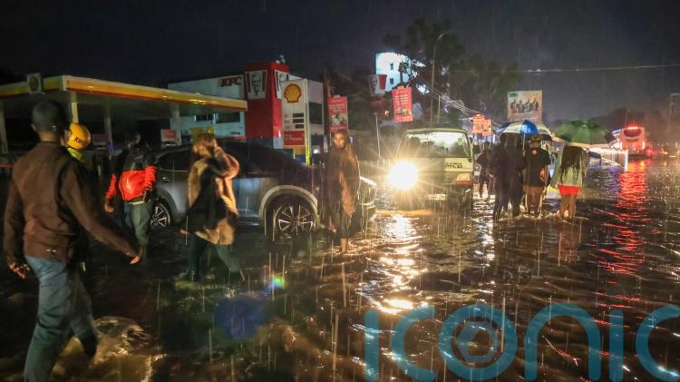 Military deployed after deadly flooding in Kenyan capital