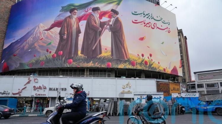 US and Iran dig in and ramp up threats as war rages with no end in sight