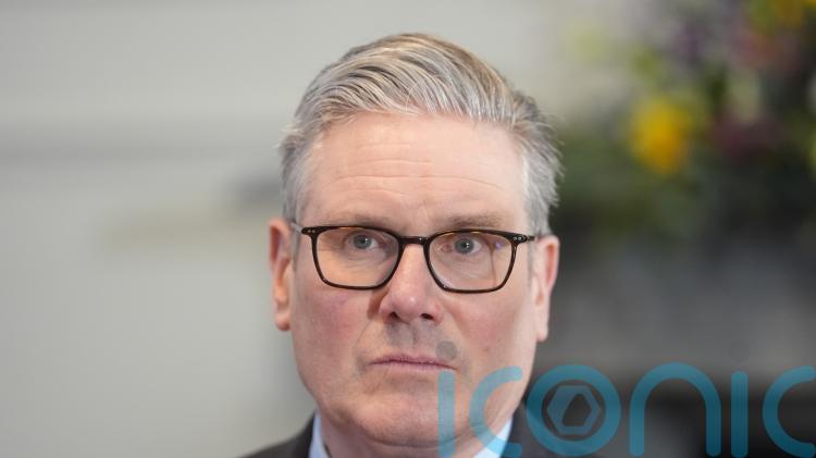 Trump warns Nato allies over Iran response as Starmer pledges heating oil help