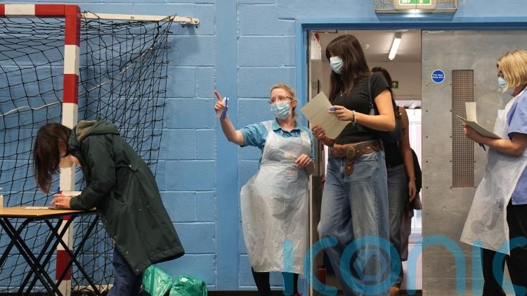 Meningitis: Jab rollout to 5,000 university campus students begins