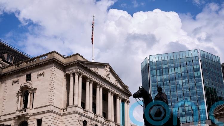 Gilt sell off deepens after worse than expected public finance data