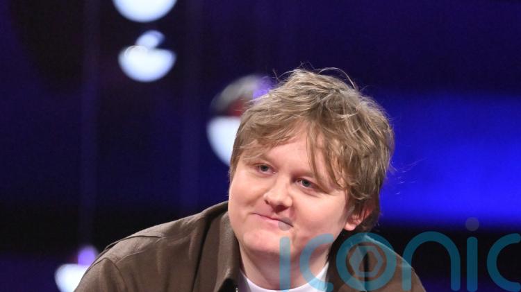 Cat Cavelli thanks Lewis Capaldi for &lsquo;kindness&rsquo; after Chappell Roan incident