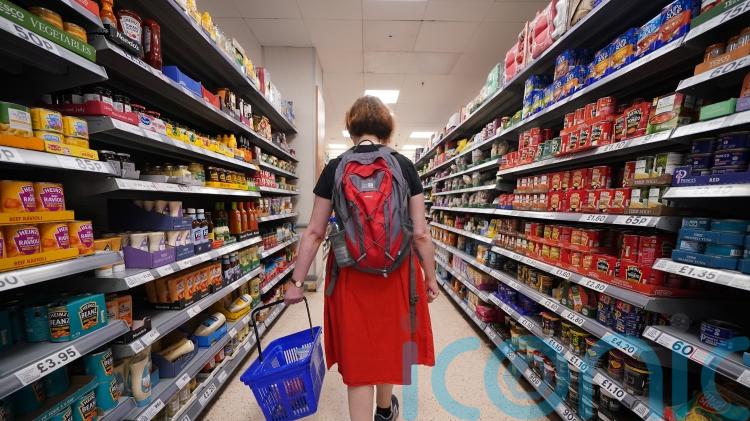 Reeves to work with supermarket bosses amid fears over food inflation