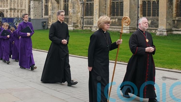 Archbishop of Canterbury uses first Easter sermon to pray for Middle East peace