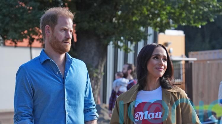 Harry and Meghan join Aboriginal walking tour in Australia