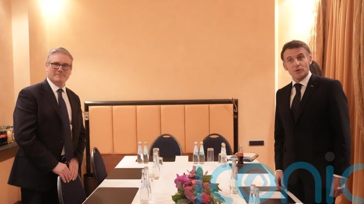 Keir Starmer and Emmanuel Macron to host Paris talks on opening Strait of Hormuz