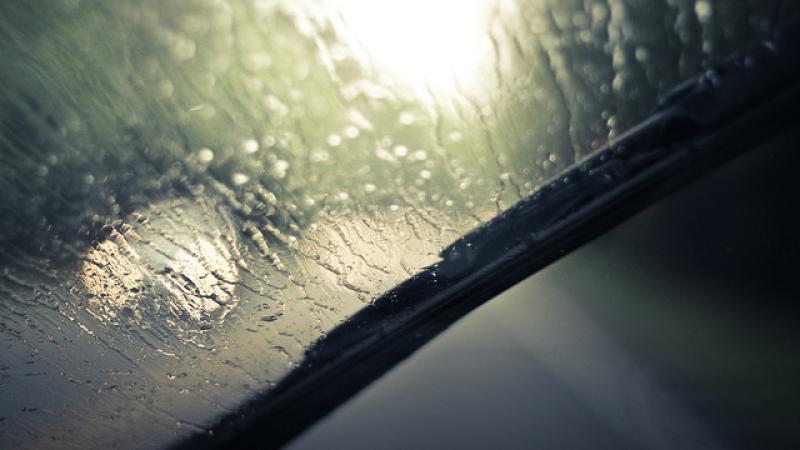 Washout weekend as Met Éireann's grim forecast features plenty of rain, thunder and floods