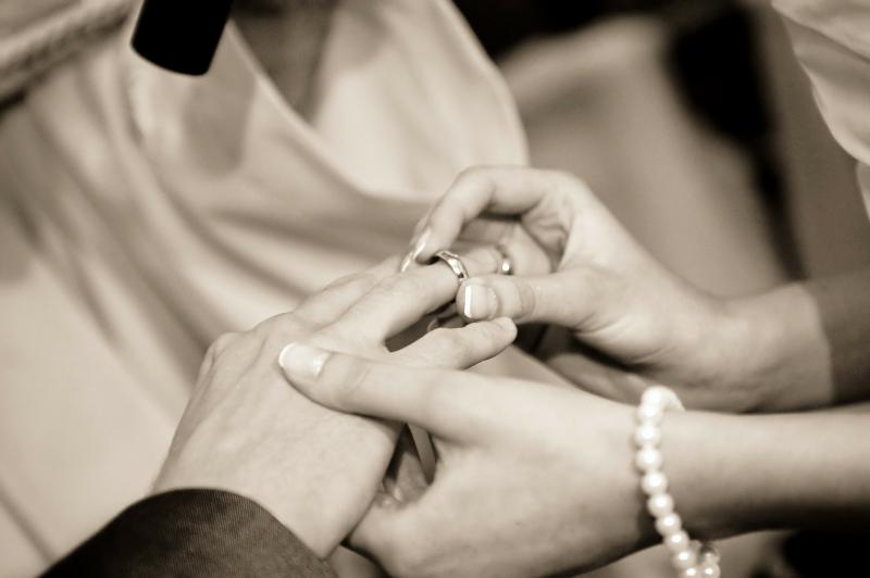 Kilkenny sporting 'legend' marries partner in local ceremony 
