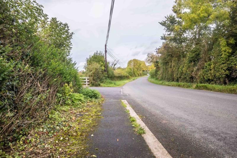 A footpath upgrade is needed now in Dundrum to ensure safety 