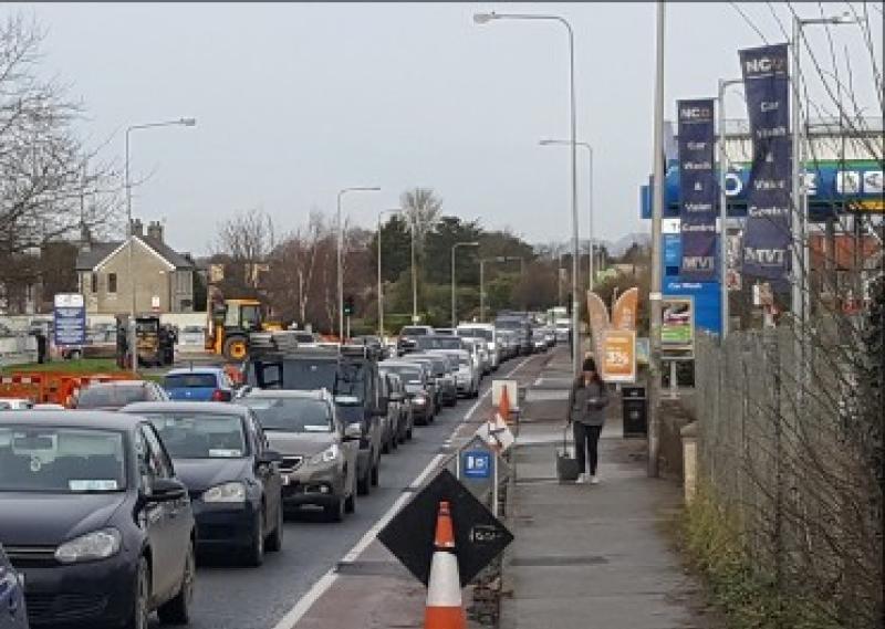 Traffic chaos on Dublin Road Dundalk continues