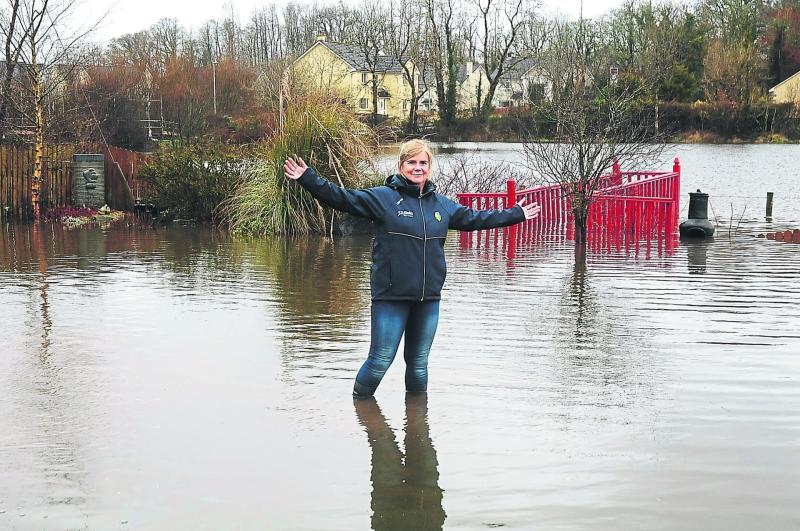Water threatens to flood houses in Leitrim Village