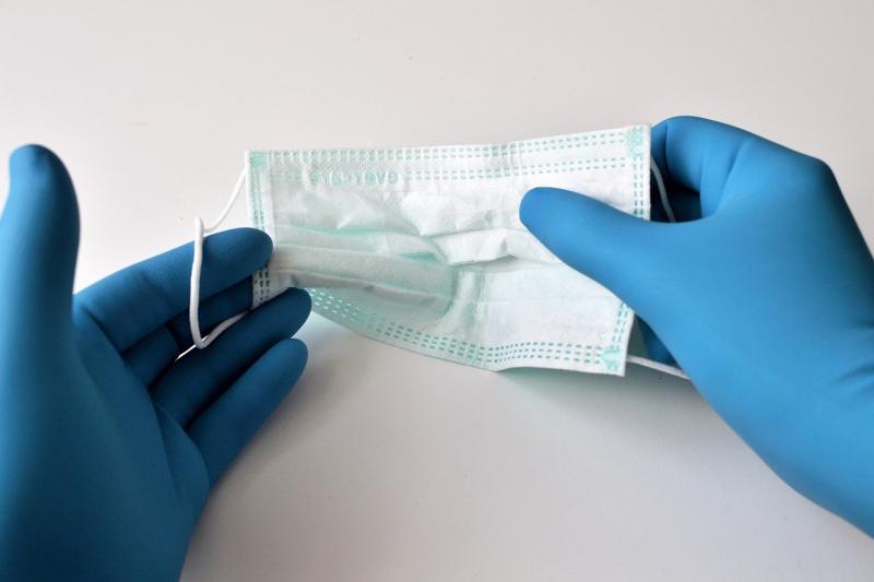 Fresh calls for new Covid-19 measures with pressure on hospitals 'intolerable'