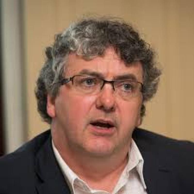 Thomas Pringle TD raises school bus drop fears in the Dáil