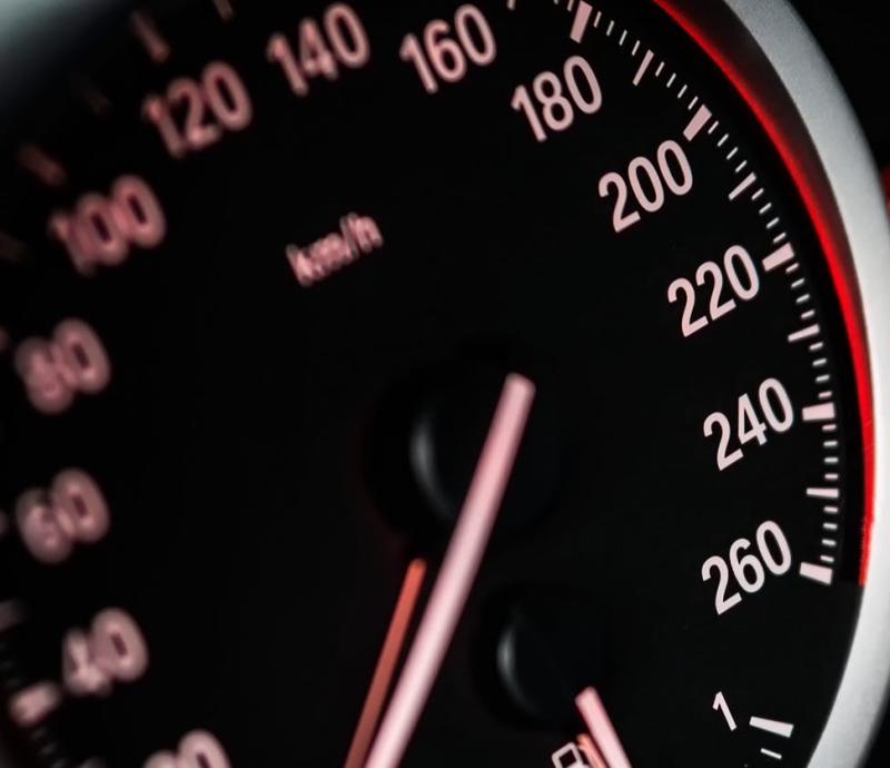 Driver arrested in Louuth after gardaí clock car travelling insane speed on motorway