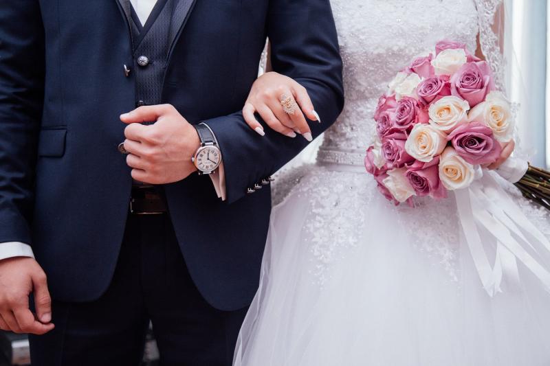 Popular Kilkenny couple celebrate beautiful wedding with family and friends