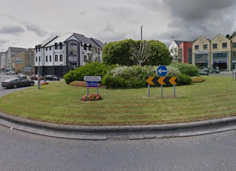 A large sum of cash and a Fedex box containing teddy stolen from car 