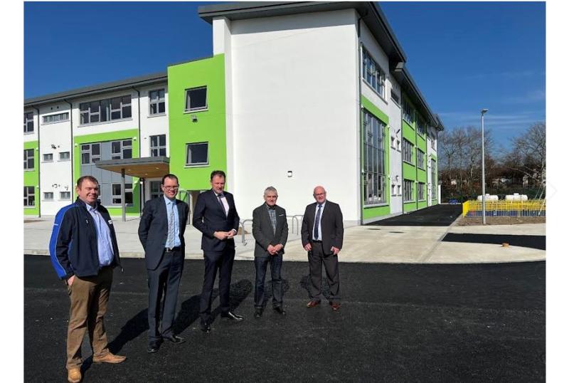 Minister McConalogue visits new St Mary’s NS building in advance of its completion