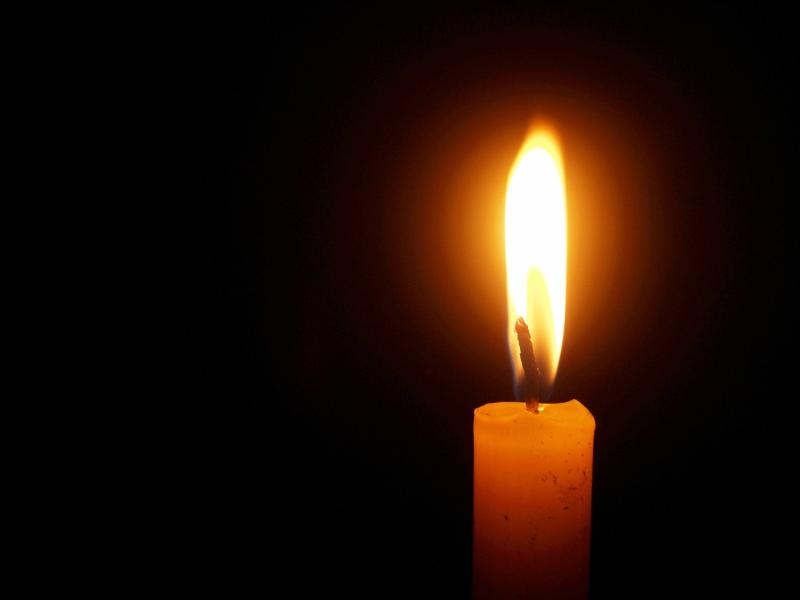 Breaking; Donegal woman  (17) dies after bank holding crash
