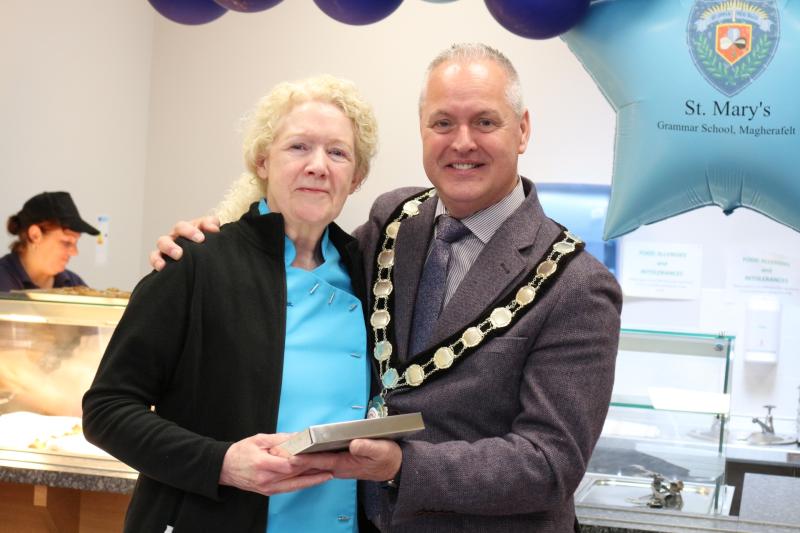 National award for County Derry teaching assistant