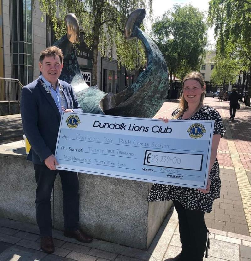 Dundalk Lions present the €23,939  Daffodil Day Collection to Irish Cancer Society Louth