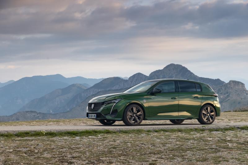 Louth Motors: The new 308 and Astra go head to head