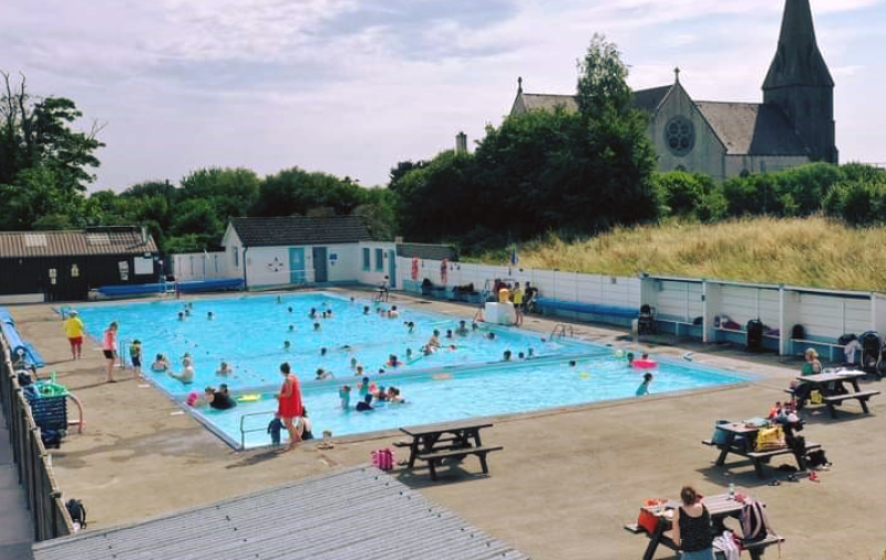 Laois outdoor heated pool to go solar and sell electricity to grid