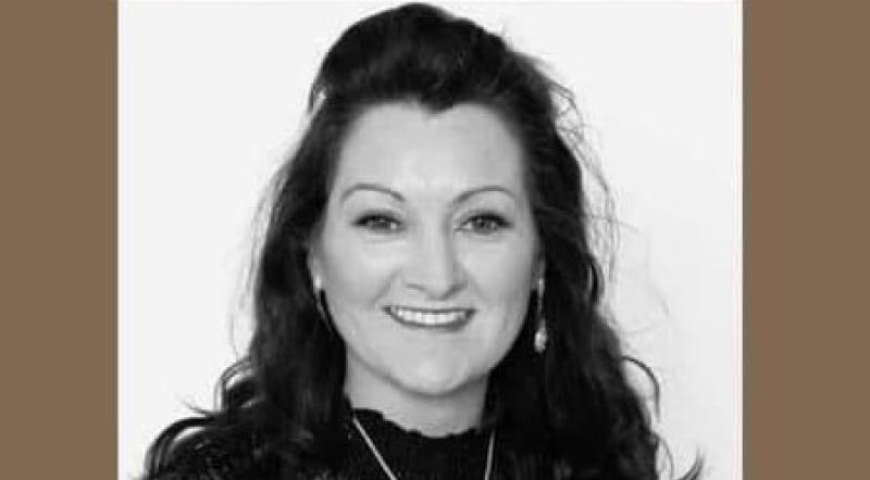 Red carpet award for Donegal's own Honky Tonk Queen, Lorraine