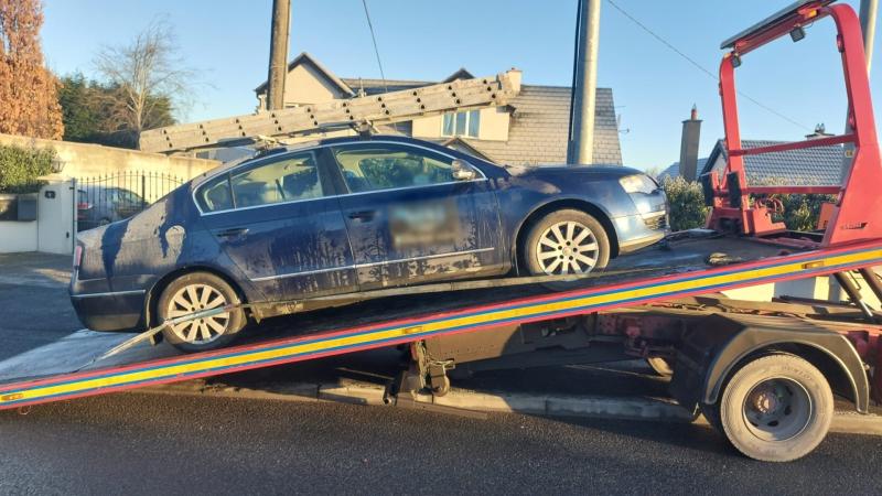 Motorist who was driving while serving ten-year driving ban arrested by garda&iacute; in Kildare