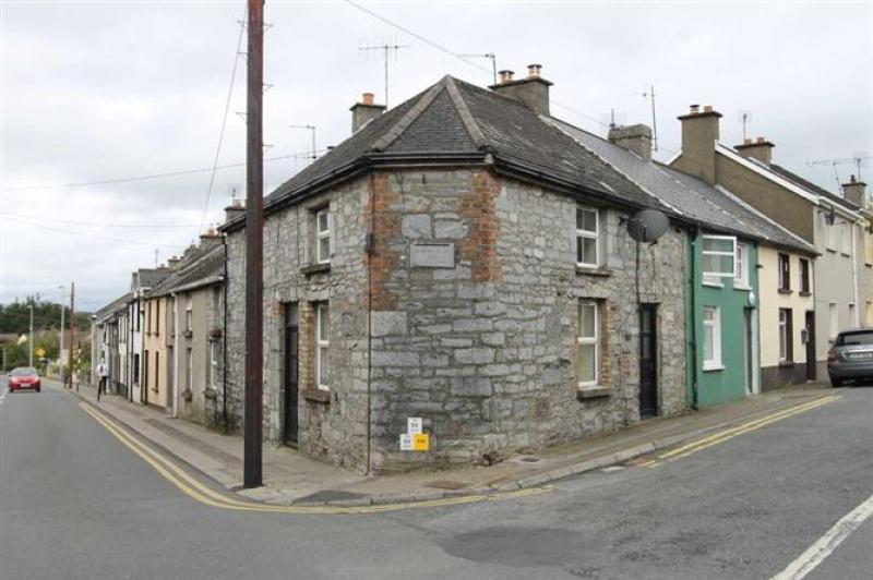 Two apartments in Nenagh town on sale for a great price