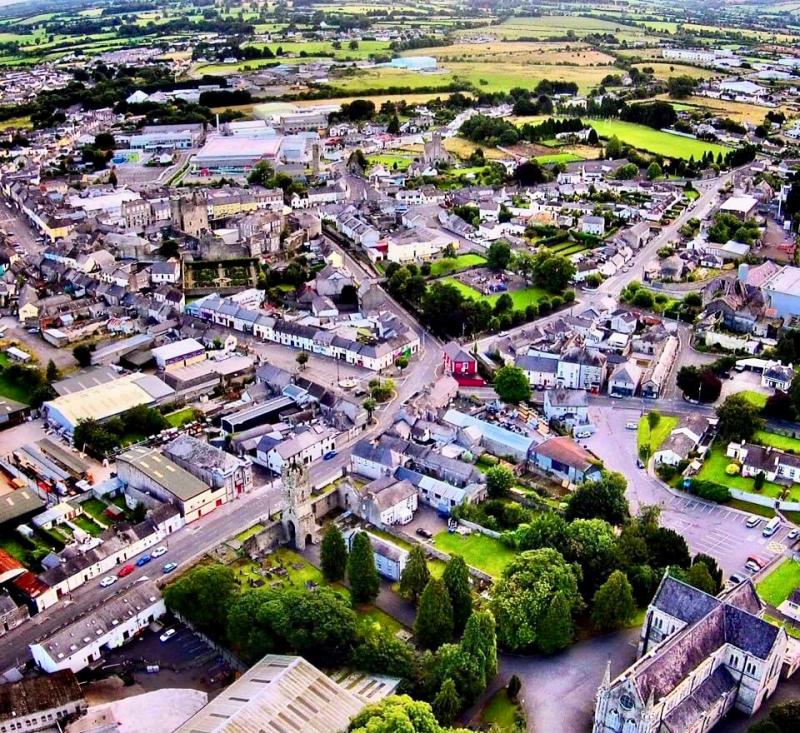Roscrea town