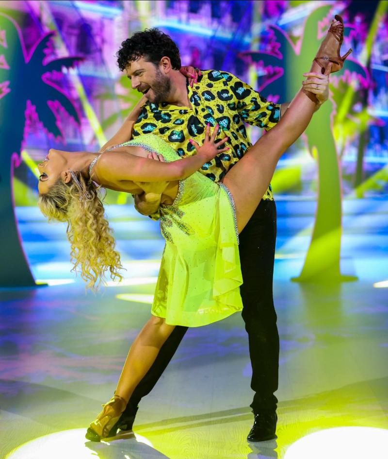  Longford and Cavan jubilant as  Kevin McGahern secures semi-final place with 'perfectly traditional salsa' #DWTSIrl 